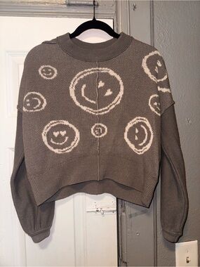 SO Gray Knit Crewneck Sweater with White Smileys Woman